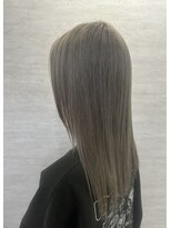 アリイ(ali'i)&nbsp;プラチナシルバーアッシュ×ダブルカラー