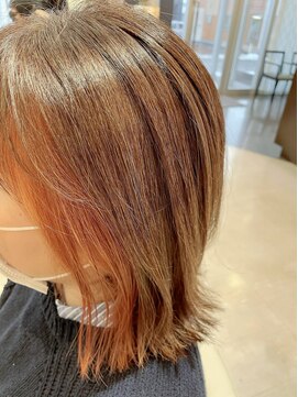 アメイジングヘアー 美沢店(AMAZING HAIR) イヤリングカラー/オレンジ/ブリーチ/外ハネミディアム/20代30代