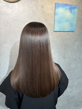 ヒンナ(hinna.) hinna.美髪矯正