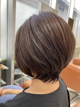 リュドール 一宮(Rue D'or) 前下がりグラデーション