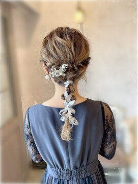 カルム ヘアー レーヴ(Calm hair reve) 【Utsumi】編みおろし×リボンアレンジ