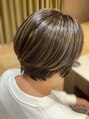 ゼル 一社店(ZELE) 白髪が気になり始めたら白髪をぼかすハイライトがオススメです。