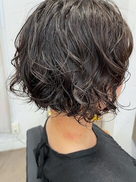 ユノ(juno) 【中目黒】黒髪前下がりショートボブパーマ☆ウェーブパーマ