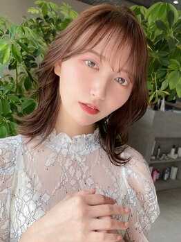 グレイス ヘアドレッシング 鷹匠(grace hair dressing)の写真/1人ひとりの骨格や雰囲気に合わせて、魅力を引き出す前髪や顔周りのカットをご提案!小顔見せも◎