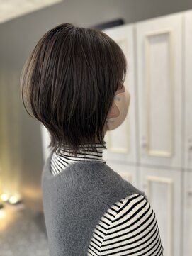 ヨハク(yohaku) くびれショート×イルミナカラー