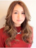 ファッショニスタ風モテ髪大人プラチナロング◎20代30代40代50代