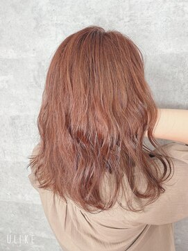 アンダーバーホワイト 天神店(_WHITE) シェアーピンク