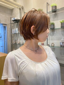 レーヴバイロンド 仙台(Reve by Lond) 仙台丸みショート美髪ホワイトブロンドワイドバングイメチェン