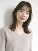 簡単スタイリング大人可愛いくびれミディアムレイヤー×前髪あり