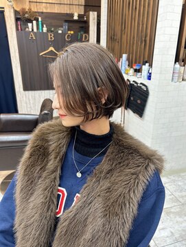 ヘアーアジール(hair agir) 透明感オリーブベージュ×丸っこいショートボブ