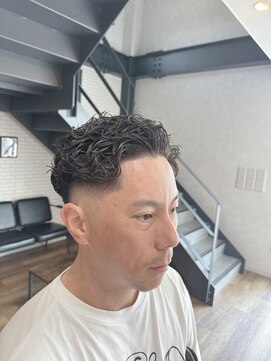 ティグレ(TIGRE) スキンフェード×パーマ