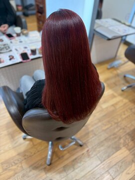 ヴァンカウンシル 清須店(VANCOUNCIL) 誰もが振り向く、圧倒的な存在感◎ディープレッドロング