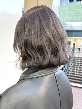 ノード(NODE) 栄外ハネナチュラル大人可愛いグレージュ