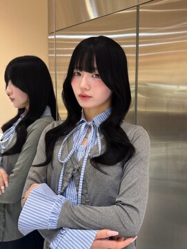 シー バイ ロンド 新宿(Sea by Lond) 【王道モテヘアはコレ!】上品ヨシンモリ×ブルーブラック