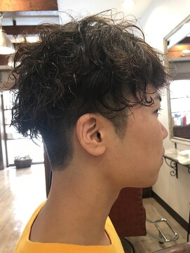 パース(PARS) 刈り上げパーマ