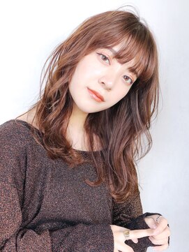 アイティー バイ アルバム 浦和店(IT by ALBUM) ナチュラルレイヤー_オリーブカラーハイライトカラー_46676