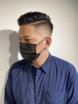 ドルクス 日本橋(Dorcus) 話題の濡れパン!東京バーバー日本橋スキンフェード!