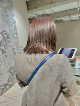 ラミ(L'ami) 透明感艶髪ライトブラウン/外ハネボブ/ブリーチなし