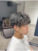 波巻きパーマ 刈り上げマッシュ