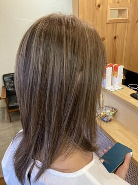 白髪ぼかし＆レイヤーカット#袋井駅#愛野駅#白髪ぼかし
