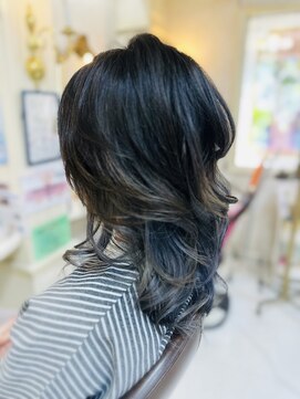 美容室 ティンカーベル レイヤーカット