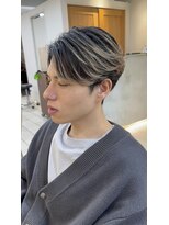 テトラ バイ ネオリーブ 横浜西口店(tetra by neolive)&nbsp;横浜★センターパートのナチュラルカール