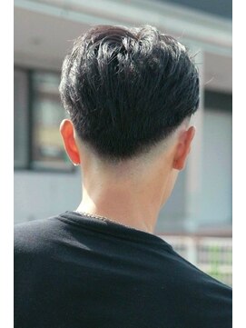 リム(RiM...) フェード/FADE /パーマ/アップバング/ショート/バーバー/MENS