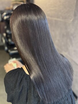 エルバイラビス 大宮(elu by lovis) 《鈴木茉奈》ダークブラウン/艶髪/秋カラー/大宮