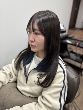 オリーブベージュ×レイヤーカット