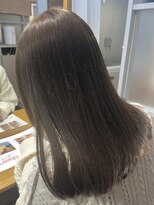 ニルバ(niLva) ブリーチなし超透明感赤み消しショコラカラー