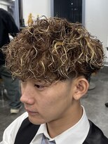 キングオブヘア バイ ノイズ 梅田茶屋町店(KING of hair by NOISM) 波巻きツイストスパイラルパーマスペインカールハイライト