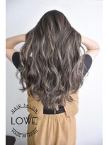 ルーヴェ(LOWE)&nbsp;LOWE 外国人風ハイライト/ヘルシーレイヤー/ナチュラル