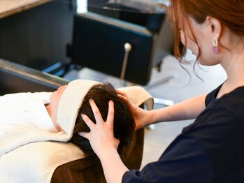 ヘアープラスヘッドスパ エン(Hair + Head spa en)の写真/頑張っている自分をメンテナンス。極上ヘッドスパで心安らぐひと時を体験。キレイな髪はキレイな頭皮から。