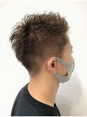 メンズショート　マッシュ　センターパート　メンズパーマ
