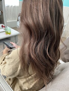 サロンドゥレゴッド(Salon de ReGod) ピンク×ハイライト×インナーカラー