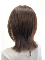 黄ぐまくん美容室 ミディアム くびれ レイヤー