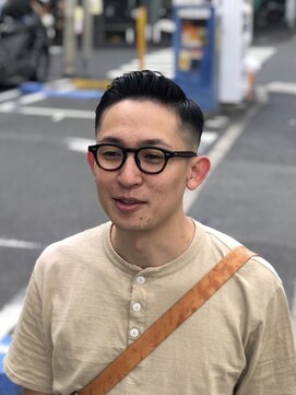 ルドローブラントオオサカ(LUDLOW BLUNT Osaka) 【LUDLOW BLUNT】七三分け サイドパート フェードカット