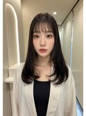 ベージュグレー黒髪レイヤーくびれヘア小顔10代20代30代40代