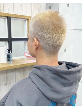 デスト 大宮(DEST) ボウズ/ホワイトブロンド/ベリーショート[大宮駅]