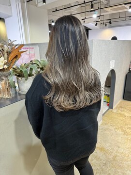 メリー オオサカ(Merly Osaka) 大人気色！グレージュバレイヤージュ