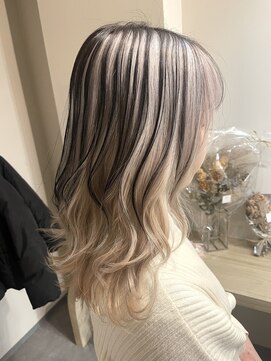 ソアレ(soare) 【竹嶋Style】ホワイトベージュアンブレラカラー