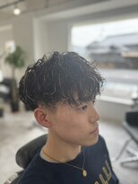 スワッグ(SWAG)&nbsp;ツイストスパイラルパーマメンズハイライトマッシュヘア