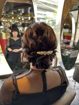 グリッツ (GLITZ) アップスタイル 結婚式ヘア お呼ばれヘア