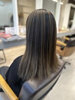 ダブルケーツー 総社店(wk-two)&nbsp;バレイヤージュカラー　色味はグレージュ