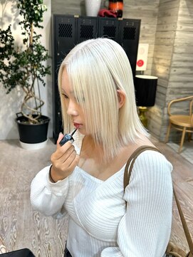 ヲタク(wotaku.) ホワイトカラーブロンドハイトーントリプルカラーケアブリーチ