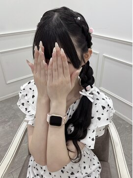 リルミー(Lilme) 【ヘアメ】お嬢様ヘア＊編みカチュ×サイド編みおろし＊新井