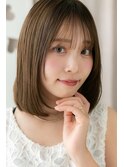 レイヤーカット艶感ストレート前下がりミディアムY大宮20代30代