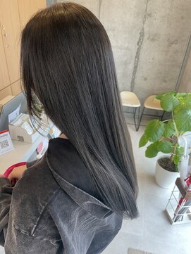 ソイル(soil) ストレート×グレージュ