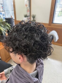すぎ美容室の写真/遠方からのお客様多数！男性に大好評のパーマ技術の高さが人気の秘密！忙しい朝も短時間でキマる。