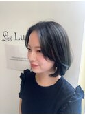 タッセルボブ　レイヤーカット　オリーブカラー